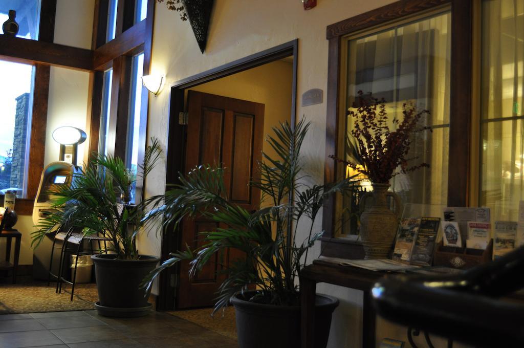 פיירפליי A Riverside Inn Travelodge By Wyndham מראה חיצוני תמונה